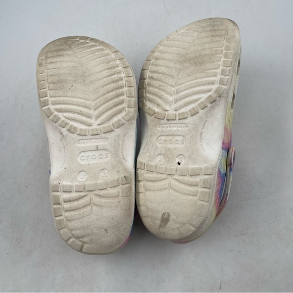 Crocs Unisex Kids Classic Clogs Rainbow Tie Dye Junior Size 3 - (basically a 3Y) - Picture 8 of 11